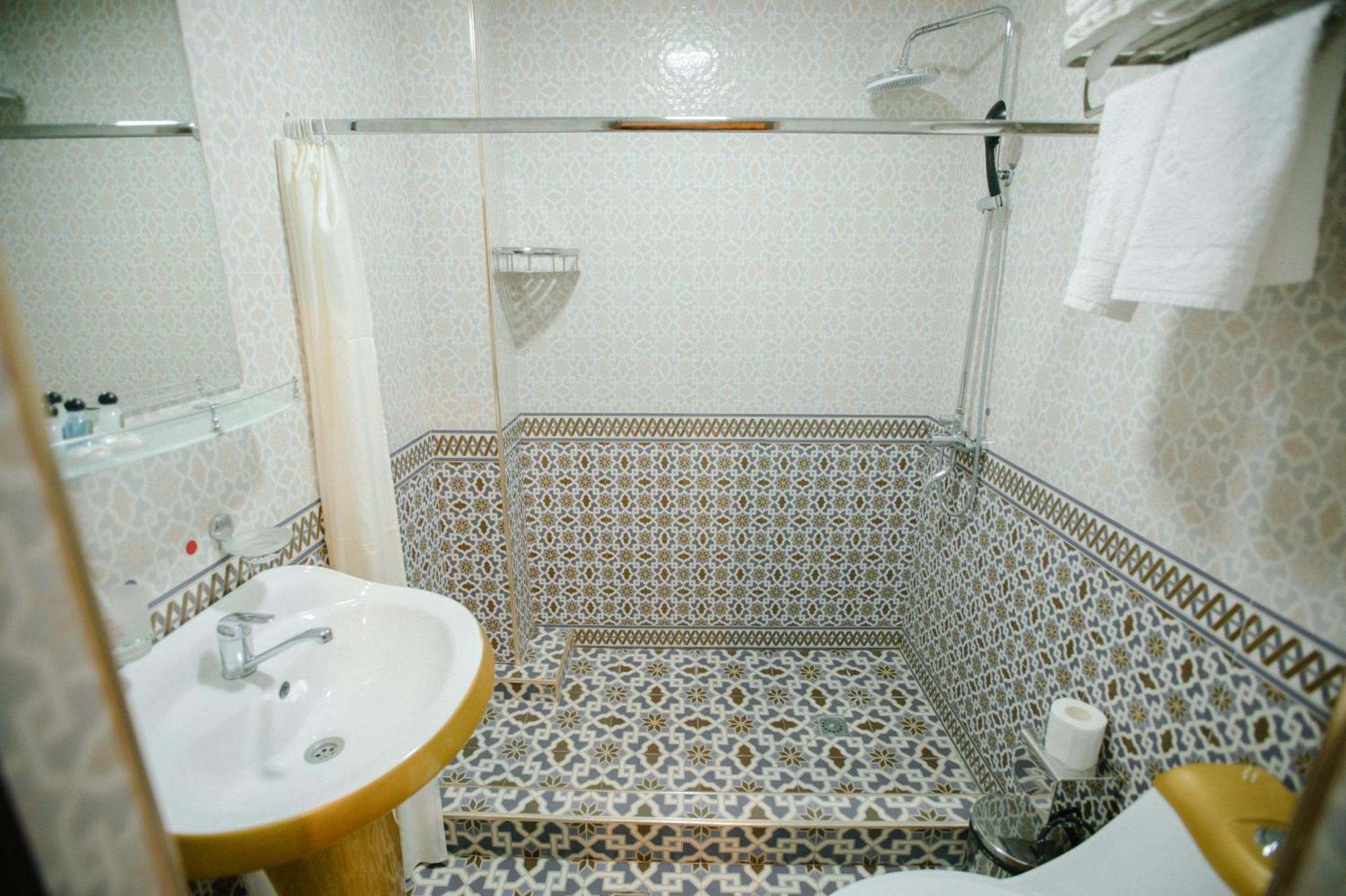 Dendi Plaza Hotel บูคารา ภายนอก รูปภาพ